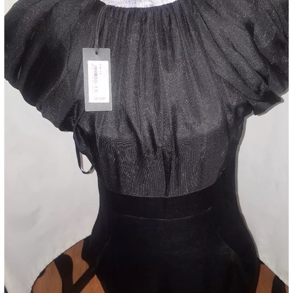 Women’s Satin Silk Formal Dress. - Picture 2 of 8